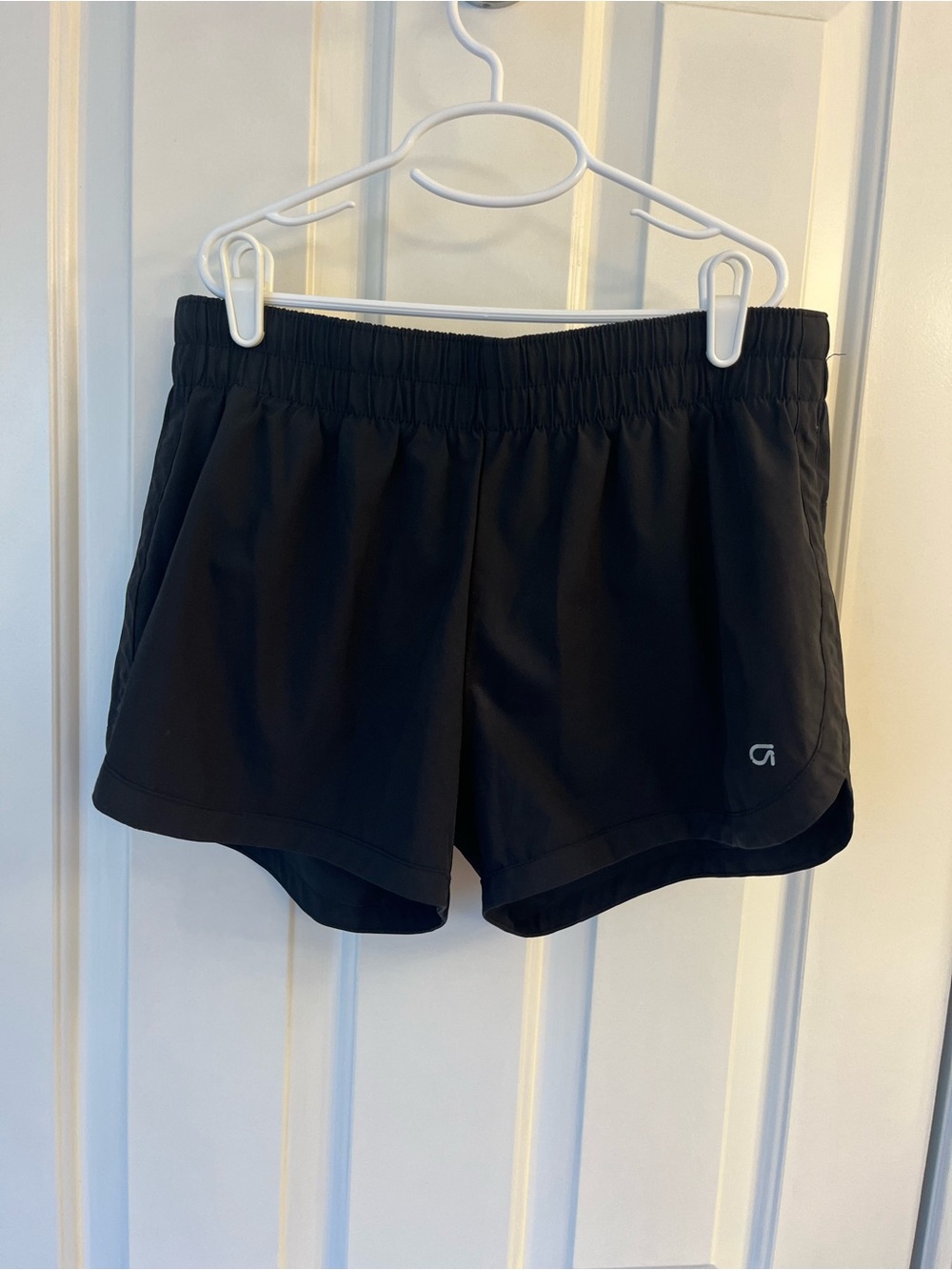 Women’s Old Navy and Gap Running Shorts Set of 3 — Navy, Black & Camo sizesmall - Picture 2 of 13